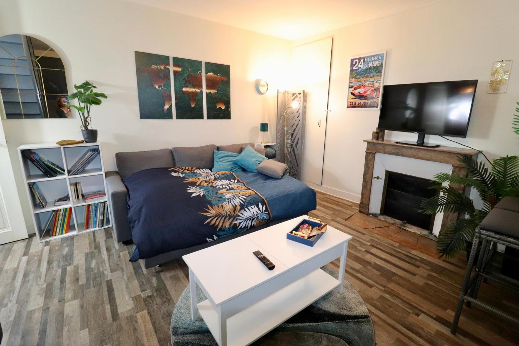 Duplex Au 2Eme Et De Notre Maison -Acces Au Jardin-Smart Tv-Streaming-Wifi Le Mans Exterior photo