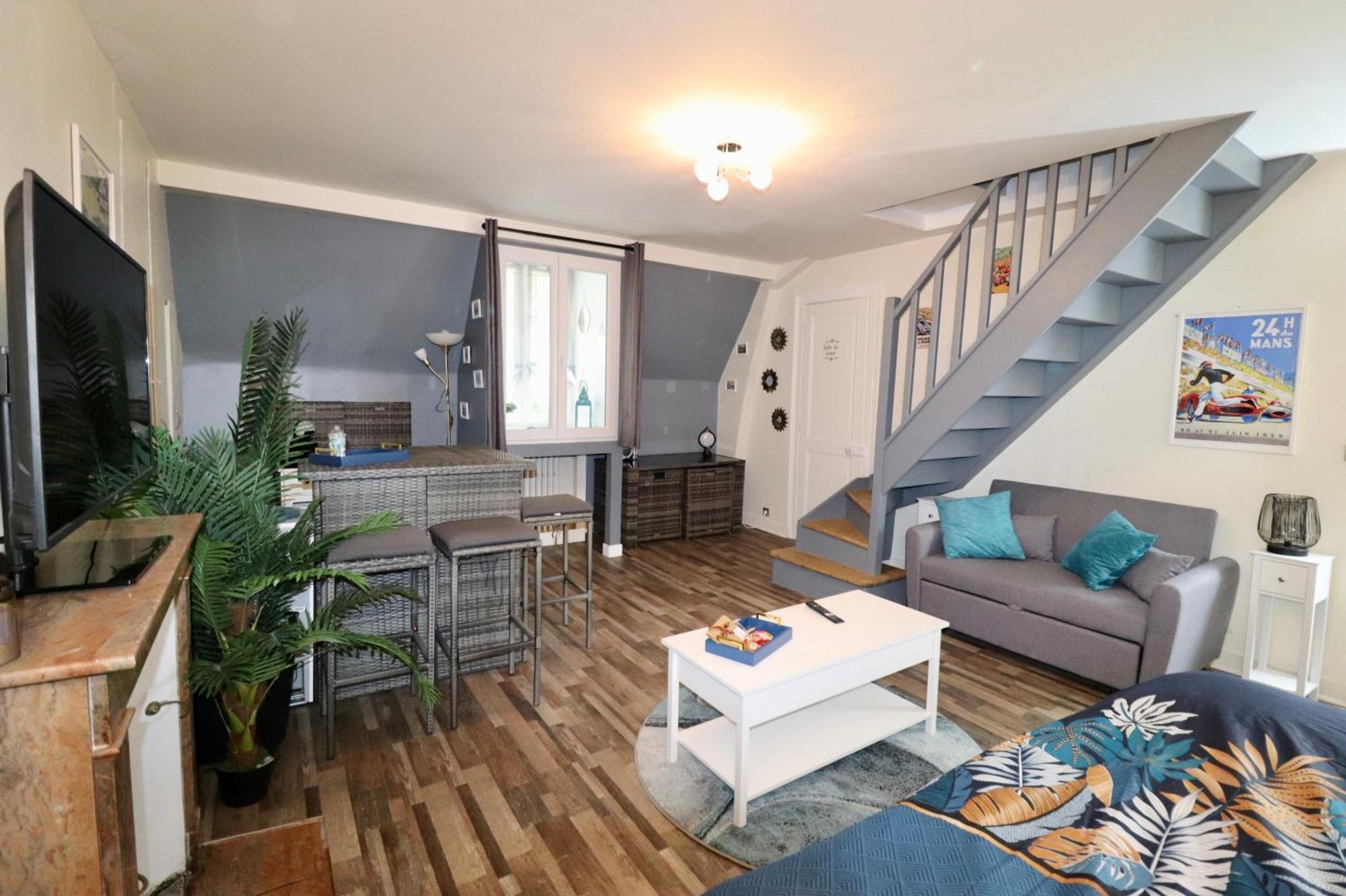 Duplex Au 2Eme Et De Notre Maison -Acces Au Jardin-Smart Tv-Streaming-Wifi Le Mans Exterior photo